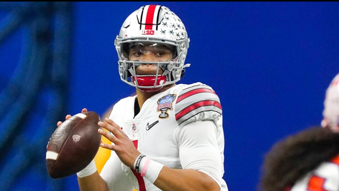 Justin Fields heads to Atlanta at 4th overall in latest PFF mock