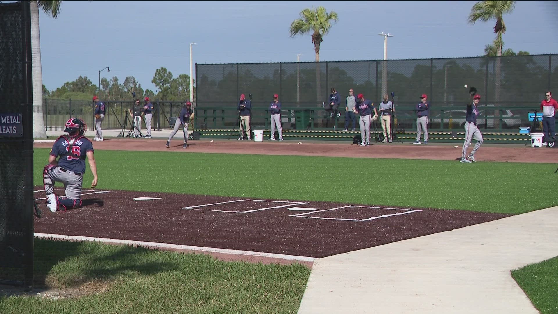 Braves take the field for first day of spring training, Full raw  highlights