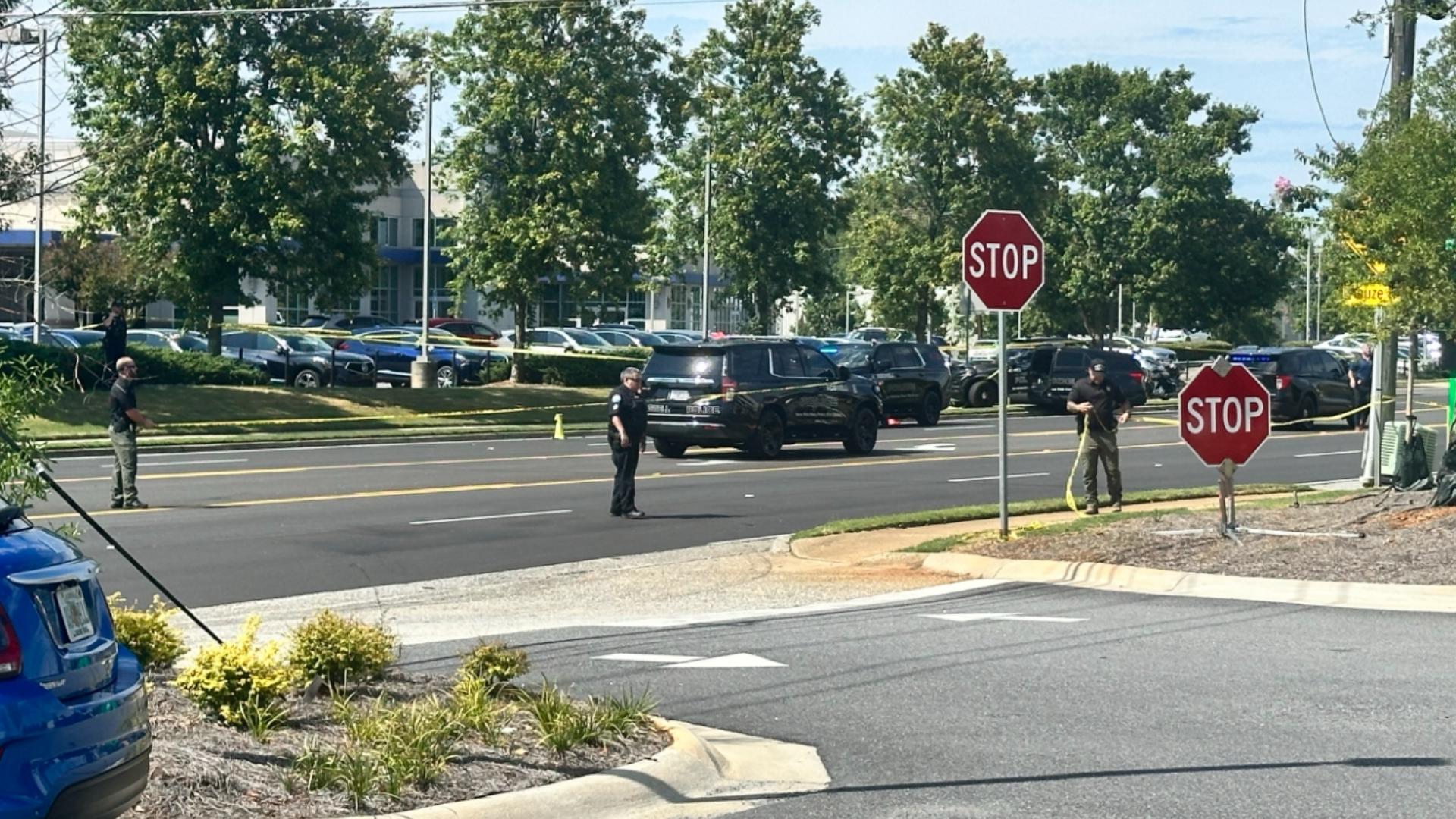 Man killed by Roswell Police after trying to stab bus driver | 11alive.com